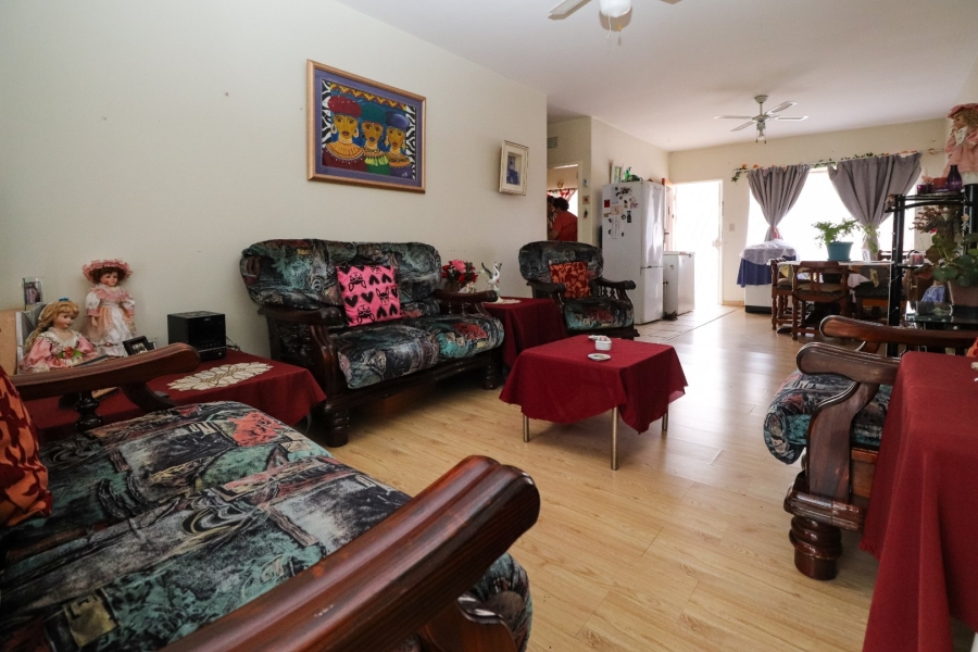 2 Bedroom Property for Sale in Flamwood North West